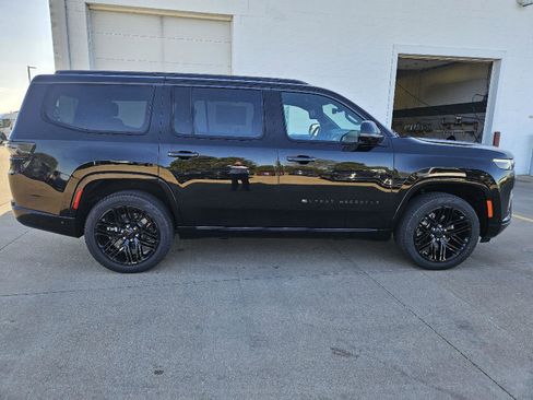 New 2026 Jeep Grand Wagoneer Limited AWD/4WD image 20
