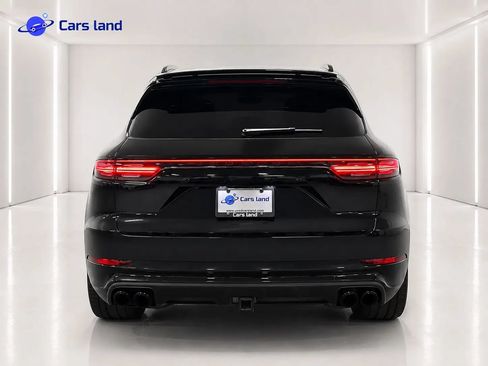 Used 2020 Porsche Cayenne Turbo AWD/4WD image 3