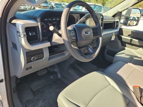 New 2025 Ford F550 4x4 SuperCab Super Duty image 19