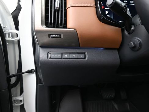 Certified 2023 Nissan Pathfinder Platinum image 13