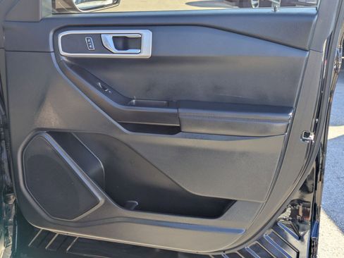 Used 2021 Ford Explorer 2WD image 29