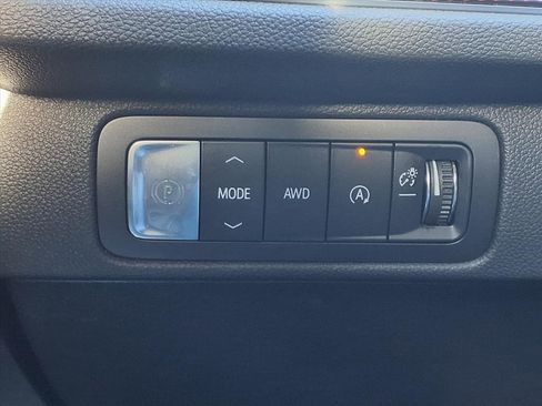 New 2026 Chevrolet Traverse Z71 image 9