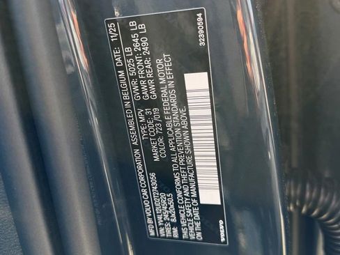 New 2026 Volvo XC40 B5 Ultra w/ Climate Package image 29