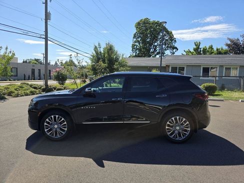Used 2019 Chevrolet Blazer Premier w/ Driver Confidence II Package FWD image 8