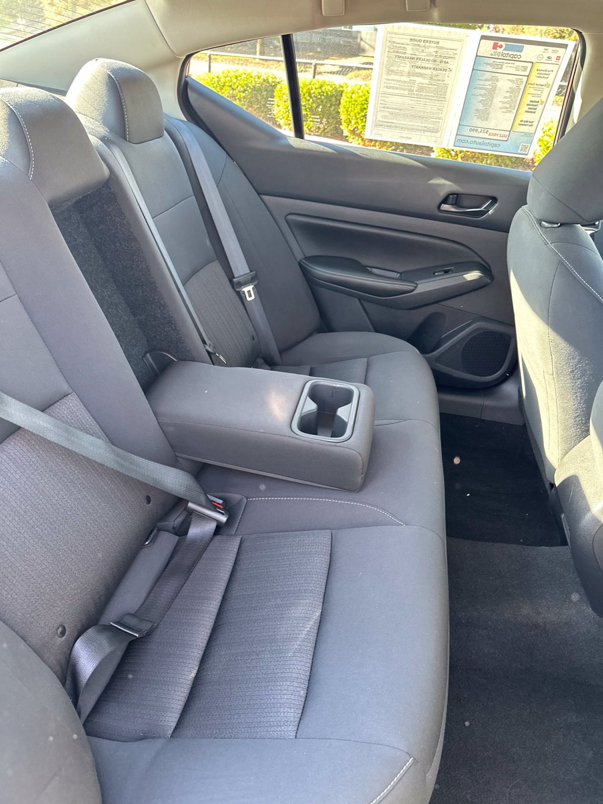 Used 2025 Nissan Altima 2.5 SV FWD image 12