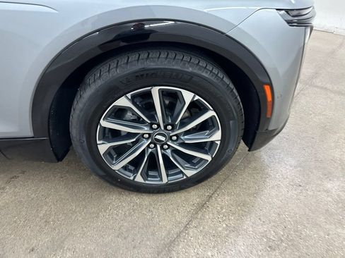 Certified 2025 Cadillac Lyriq Sport AWD/4WD image 13