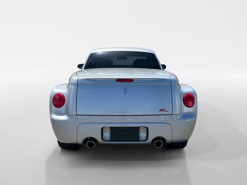 Used 2005 Chevrolet SSR w/ Preferred Equipment Group RWD image 5
