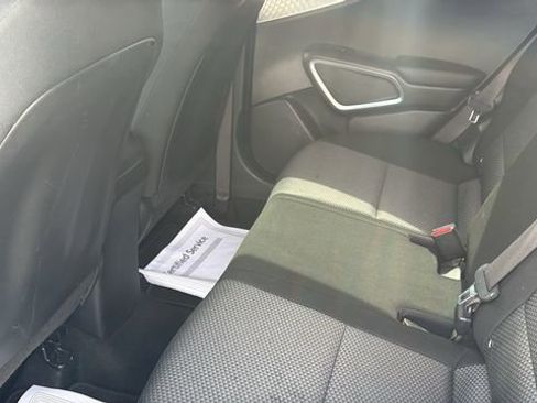 Used 2021 Kia Soul LX image 25