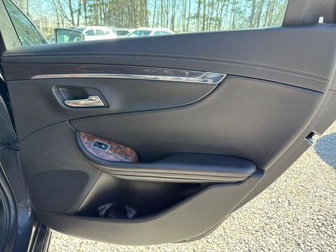 Used 2015 Chevrolet Impala LTZ image 19