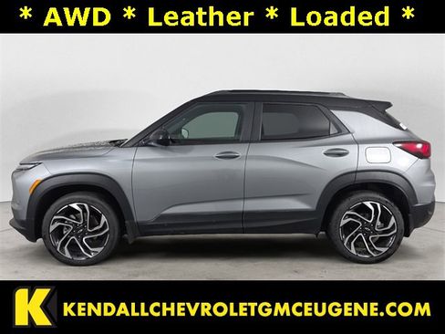 Used 2025 Chevrolet TrailBlazer RS w/ Convenience Package image 2