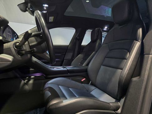 Used 2022 Porsche Taycan 4 Cross Turismo image 24