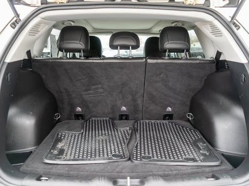 Used 2020 Jeep Compass Latitude w/ Cold Weather Group image 11