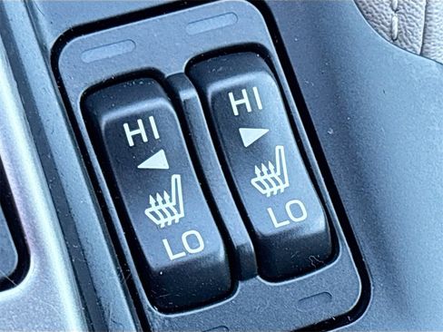 Used 2021 Subaru Forester Limited image 21