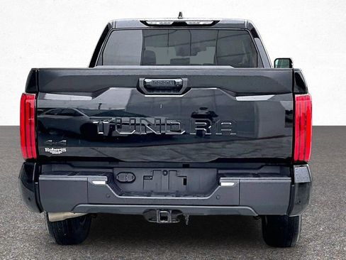 Used 2022 Toyota Tundra SR5 w/ SR5 Convenience Package AWD/4WD image 6