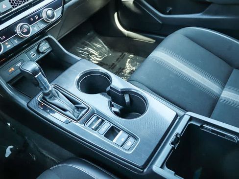 Used 2022 Honda Civic Sport image 21