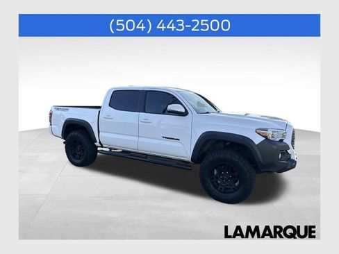 Used 2020 Toyota Tacoma TRD Off-Road image 1
