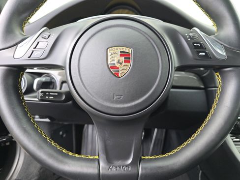 Used 2014 Porsche 911 Turbo S image 17
