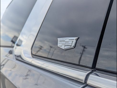 Used 2021 Cadillac Escalade ESV Premium Luxury w/ Driver Assist Tech Package image 10