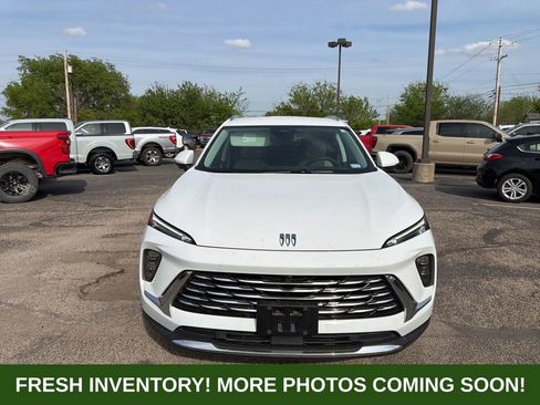 Used 2025 Buick Envision Preferred image 2