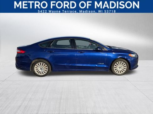 Used 2013 Ford Fusion SE image 1