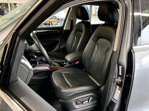 Used 2017 Audi Q5 2.0T Premium w/ Audi MMI Navigation Plus image 7