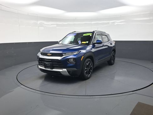 Used 2023 Chevrolet TrailBlazer LT AWD/4WD image 7