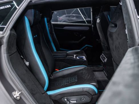 Used 2023 Lamborghini Urus Performante AWD/4WD image 50
