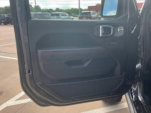 New 2025 Jeep Wrangler Unlimited Rubicon image 11