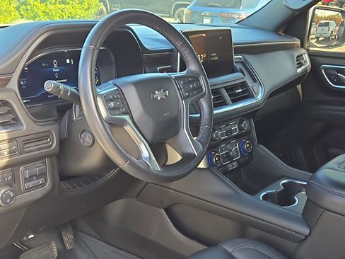 Used 2022 Chevrolet Tahoe Z71 w/ Z71 Off-Road Package image 19