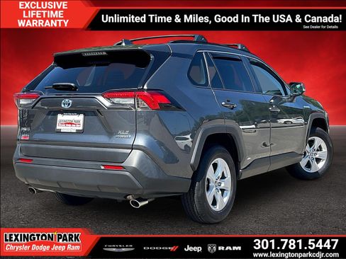 Used 2021 Toyota RAV4 XLE w/ Convenience Package AWD/4WD image 5
