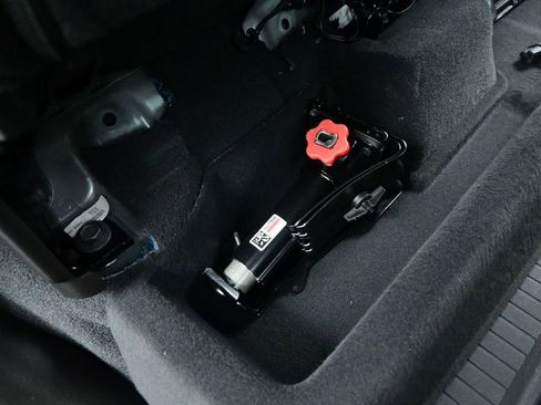 Used 2025 Chevrolet Silverado 1500 LT Trail Boss w/ Convenience Package II image 38