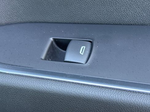 Used 2022 Chevrolet Silverado 1500 RST image 21