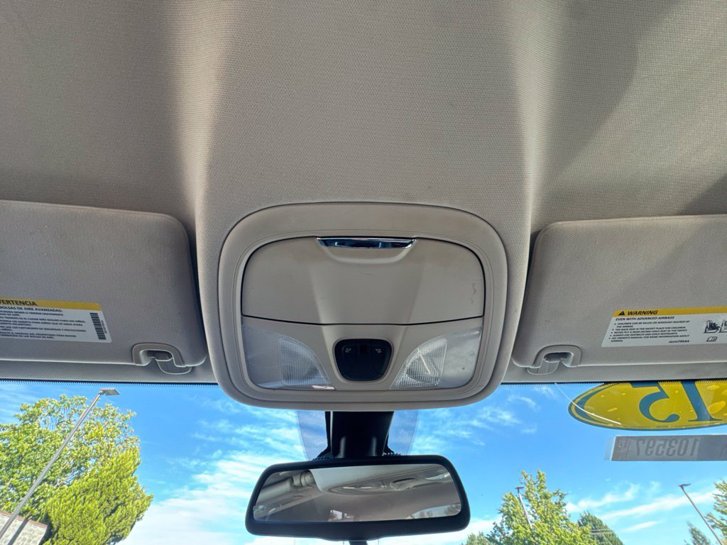 Used 2015 Chrysler 200 Limited FWD image 20