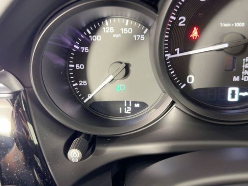 Used 2026 Porsche Macan image 19