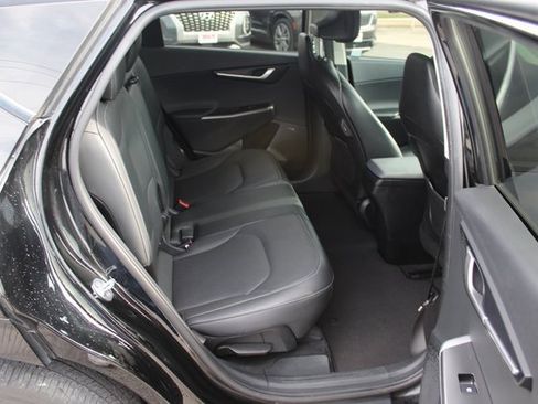 Used 2022 Kia EV6 Wind image 8