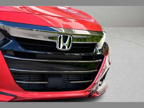 Used 2021 Honda Accord Sport image 10