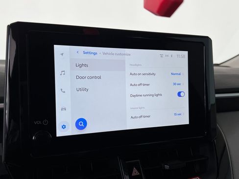 Used 2025 Toyota Corolla LE w/ Convenience Package image 36