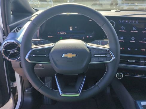 New 2026 Chevrolet Equinox EV LT w/ LPO, Blackout Package image 11