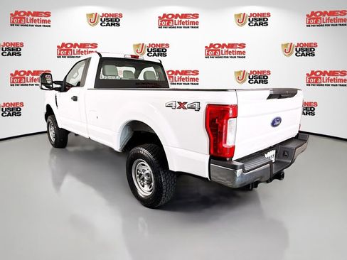 Used 2019 Ford F250 XL w/ XL Value Package image 2