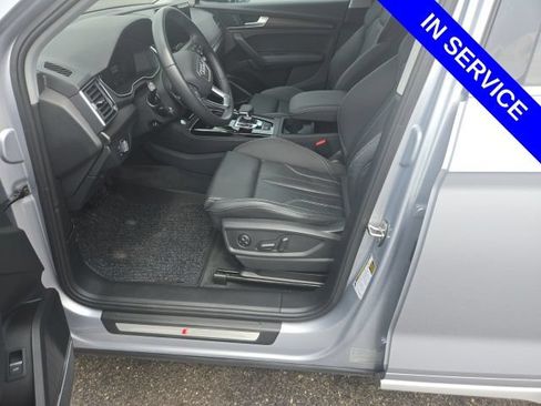 Used 2024 Audi Q5 2.0T Premium Plus w/ Premium Plus Package AWD/4WD image 12