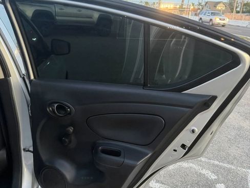 Used 2017 Nissan Versa S Plus image 17