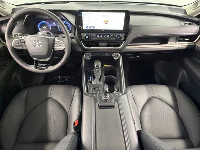 Certified 2026 Toyota Grand Highlander AWD image 38
