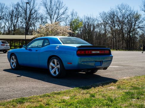 Used 2010 Dodge Challenger SRT8 w/ SRT Option Group II image 12