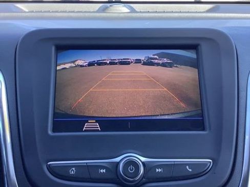 Used 2021 Chevrolet Equinox LT AWD/4WD image 19