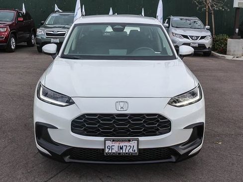 Used 2023 Honda HR-V LX image 2