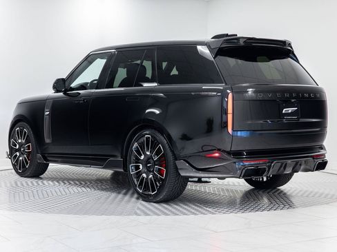Used 2025 Land Rover Range Rover SE AWD/4WD image 3