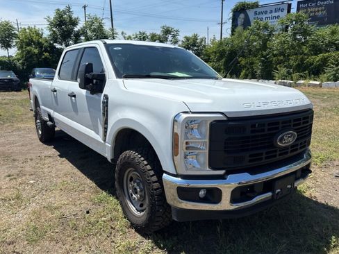 Used 2025 Ford F350 XL w/ 360-Degree Camera Package AWD/4WD image 6