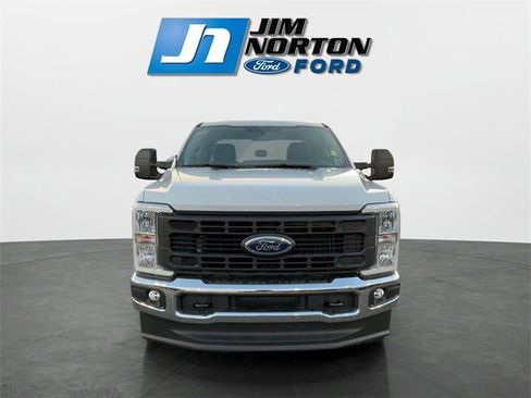 New 2026 Ford F250 XL w/ XL Chrome Package image 8