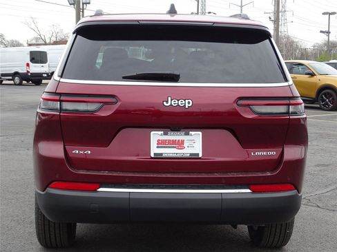 Used 2025 Jeep Grand Cherokee L Laredo w/ Luxury Tech Group I image 15