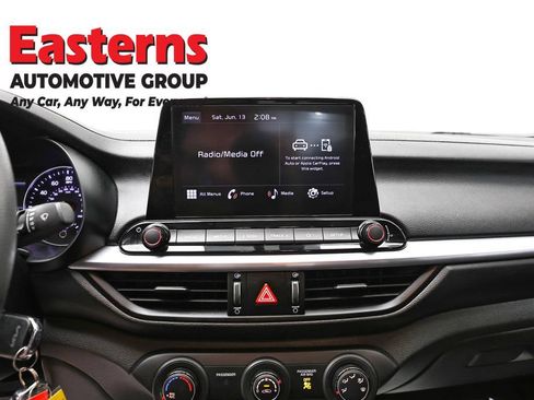 Used 2023 Kia Forte LXS w/ LXS Technology Package FWD image 12